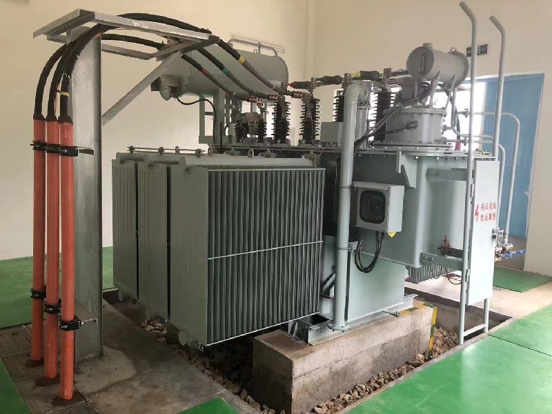 Distribusjonstransformator sammenligning mellom opptil 800 kVa og ned til 800 kVA
